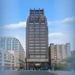 Jin Jiang Park Hotel - Hudec Excellent Historical Building - Priority Access For Classic Butterfly Cookies Without Queuing To Guests